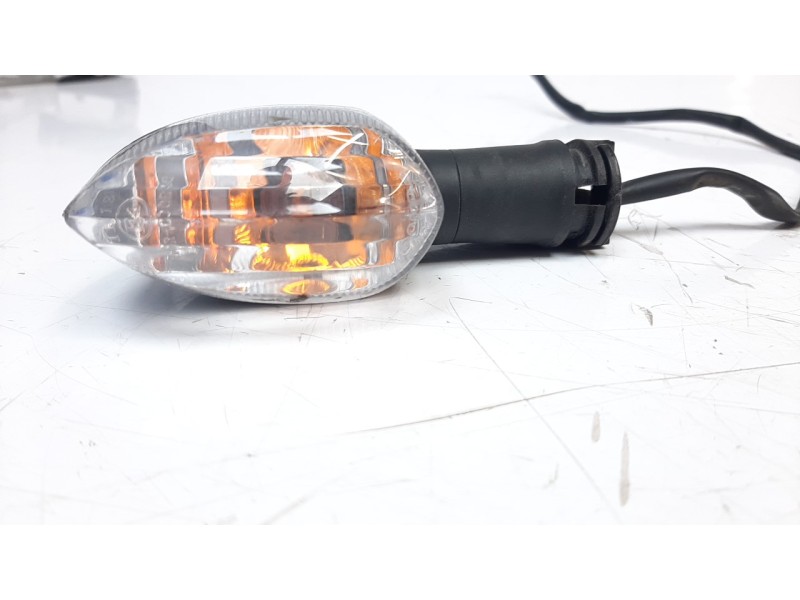 Recambio de piloto trasero izquierdo para yamaha mt-125 referencia OEM IAM B6GH33300000  