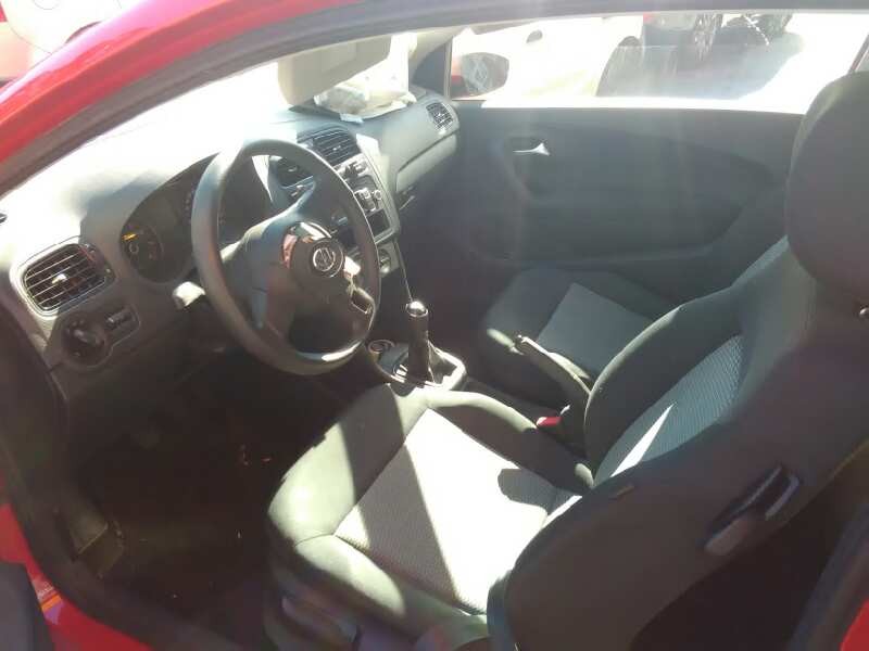 volkswagen polo (6r1) del año 2012