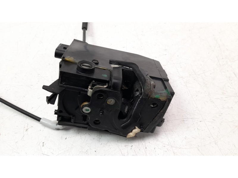 Recambio de cerradura puerta trasera derecha para citroen c4 grand picasso feel edition referencia OEM IAM 9826135580  