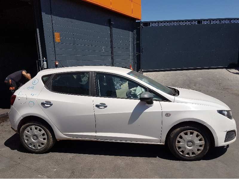 seat ibiza (6j5) del año 2010