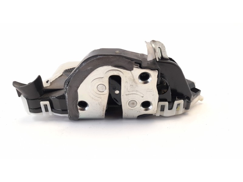 Recambio de cerradura puerta delantera derecha para toyota yaris active referencia OEM IAM 690300D320  