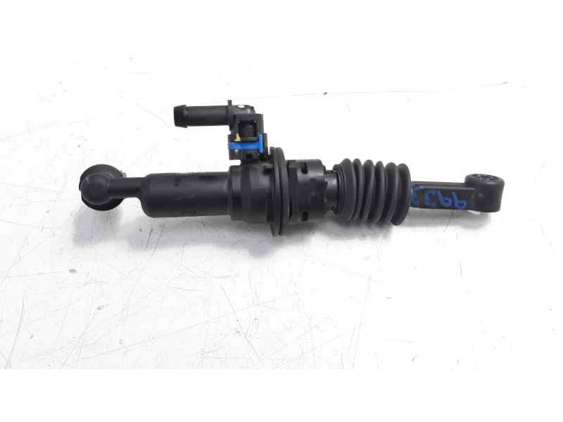 Recambio de bombin embrague para kia ceed 1.6 crdi cat referencia OEM IAM 41600G4200  