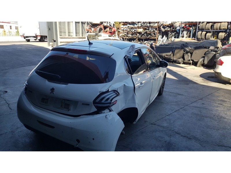 peugeot 208 del año 2016