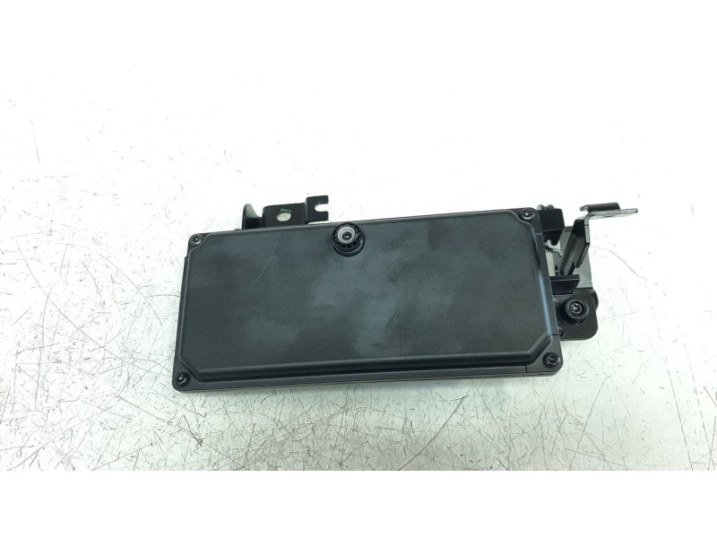 Recambio de camara vision frontal para volvo v60 familiar 2.0 diesel cat referencia OEM IAM 32327233  