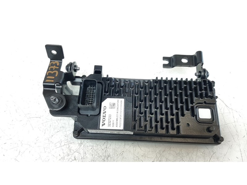 Recambio de camara vision frontal para volvo v60 familiar 2.0 diesel cat referencia OEM IAM 32327233  