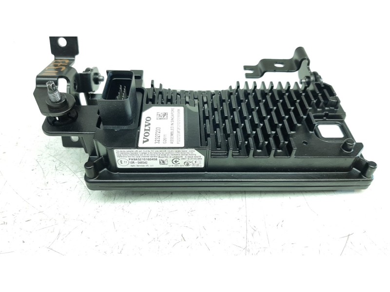 Recambio de camara vision frontal para volvo v60 familiar 2.0 diesel cat referencia OEM IAM 32327233  