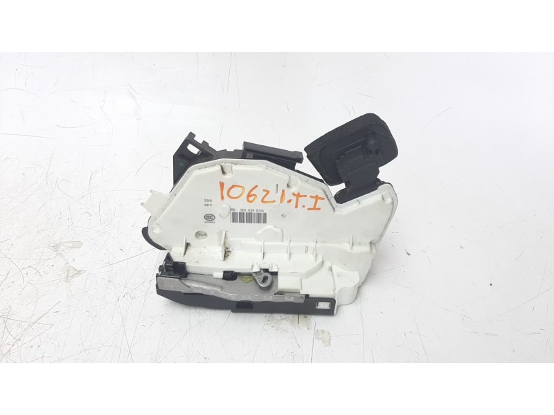 Recambio de cerradura puerta trasera izquierda para seat toledo (kg3) 1.2 tsi referencia OEM IAM 5E0839015A  