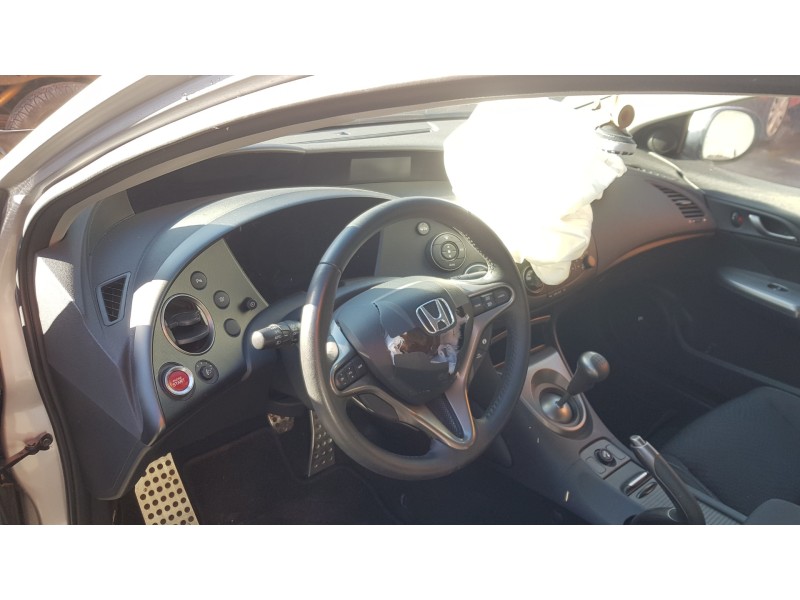 honda civic berlina 5 (fk) del año 2010