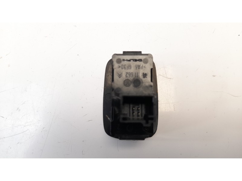 Recambio de mando elevalunas trasero derecho para citroen c4 picasso 1.6 16v hdi fap referencia OEM IAM 96639378ZD  