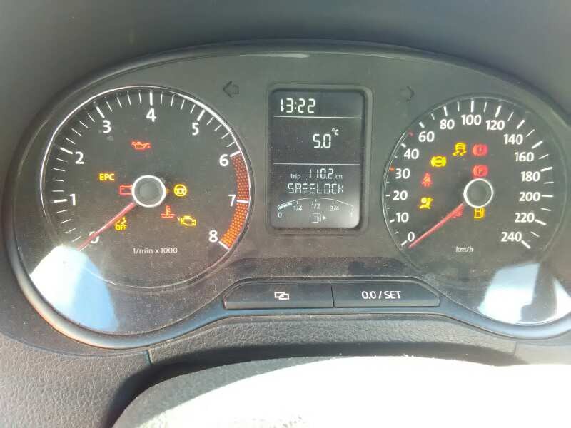 volkswagen polo (6r1) del año 2012