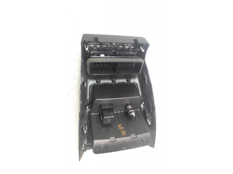 Recambio de rejilla aireadora para ssangyong rexton limited 4x4 referencia OEM IAM 7795836200  