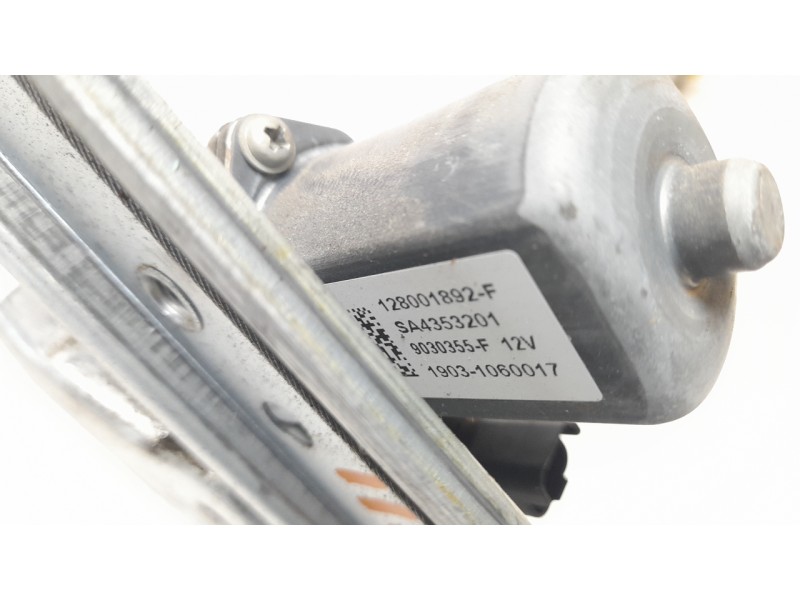 Recambio de elevalunas trasero izquierdo para dacia duster ii 1.5 blue dci diesel fap cat referencia OEM IAM 827210622R  