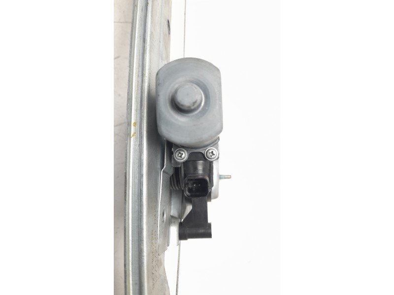 Recambio de elevalunas trasero izquierdo para dacia duster ii 1.5 blue dci diesel fap cat referencia OEM IAM 827210622R  