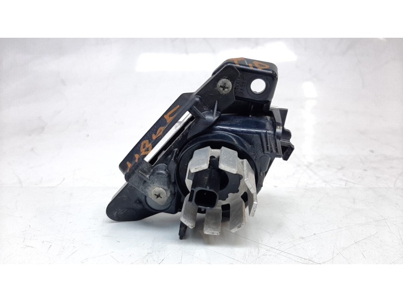 Recambio de piloto marcha atras para lexus ux (za10) 250h referencia OEM IAM 8167176010  