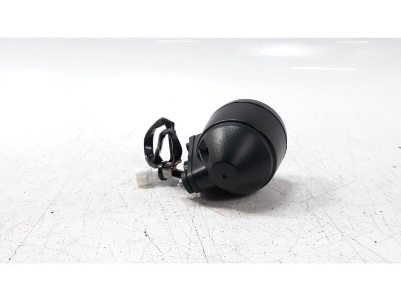 Recambio de piloto trasero central para yamaha mt-125 referencia OEM IAM B1VH470000  