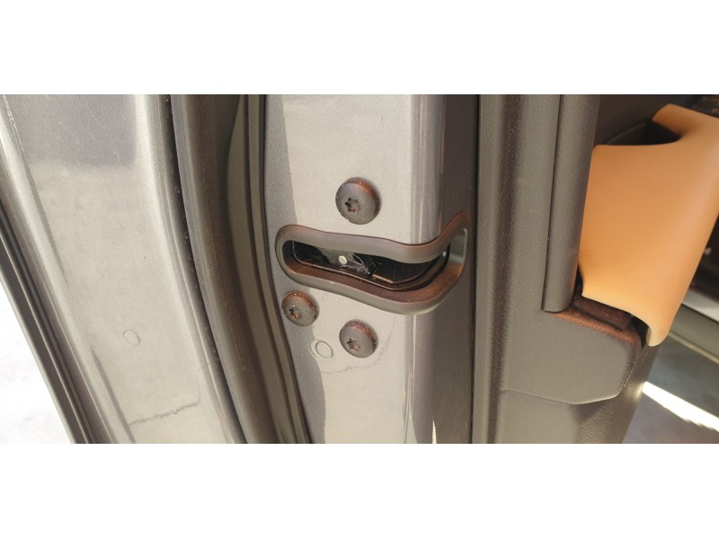 Recambio de cerradura puerta delantera izquierda para lexus ux (za10) 250h referencia OEM IAM 6904076040  