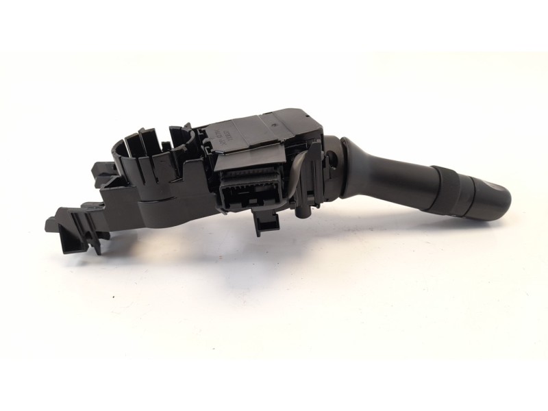 Recambio de mando intermitentes para toyota yaris active referencia OEM IAM 8414002321  