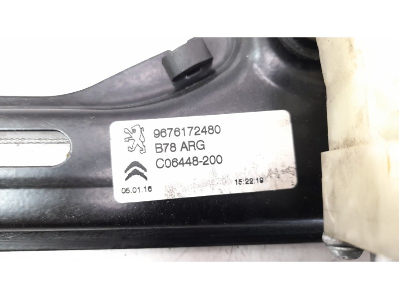 Recambio de elevalunas trasero izquierdo para citroen c4 grand picasso feel edition referencia OEM IAM 9676172480 106075618 