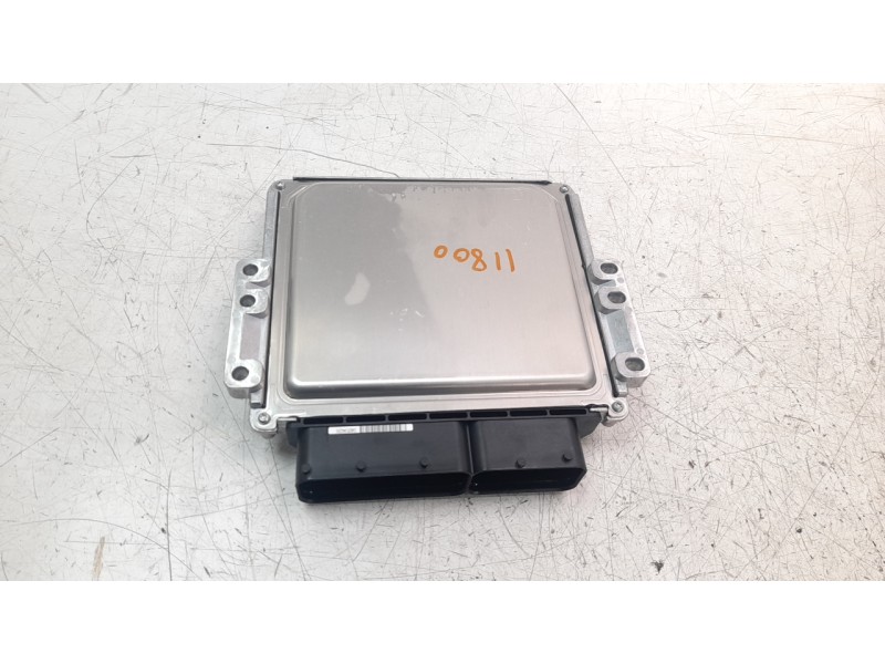 Recambio de modulo ecu para ssangyong rexton limited 4x4 referencia OEM IAM 6745402032  