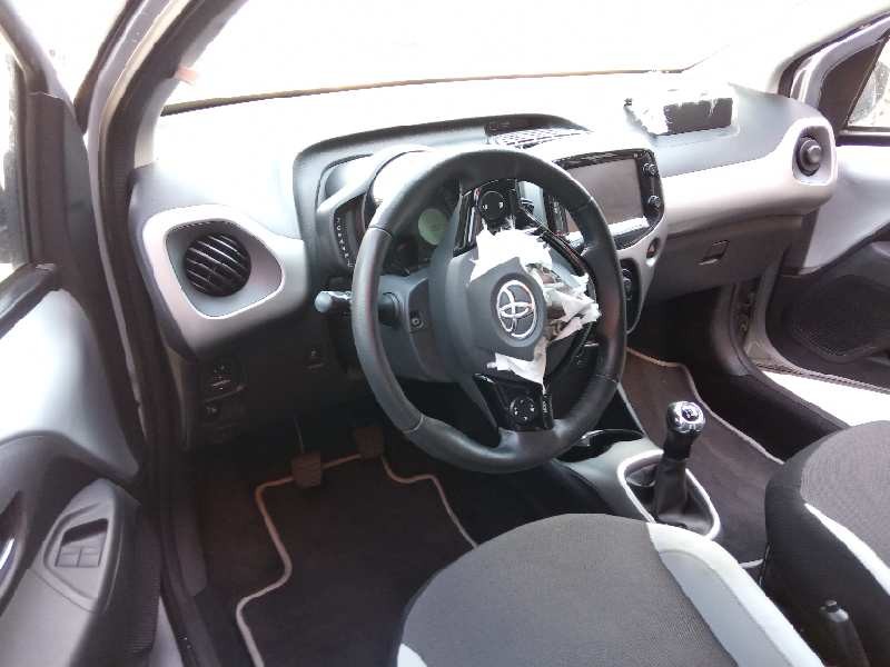 toyota aygo del año 2016