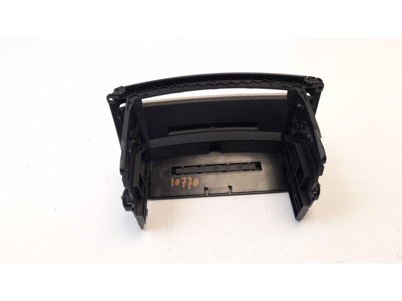 Recambio de moldura para mercedes-benz clase s (w221) berlina 4.0 cdi referencia OEM IAM A2216800834  