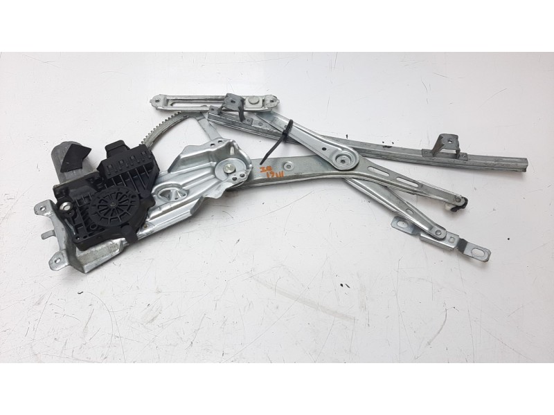 Recambio de elevalunas delantero izquierdo para opel astra g berlina 1.6 16v referencia OEM IAM 90521882  