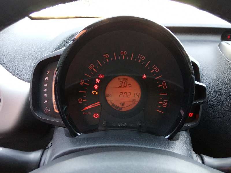 toyota aygo del año 2016