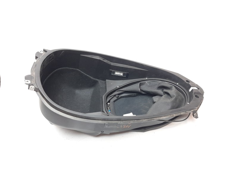 Recambio de portaequipajes para bmw c 650 sport referencia OEM IAM 46637724902  