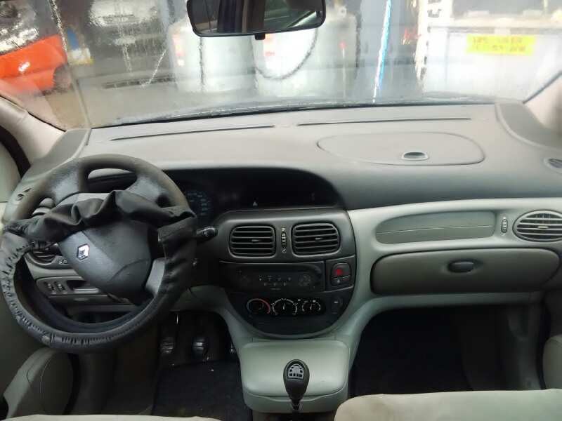 renault scenic (ja..) del año 2002