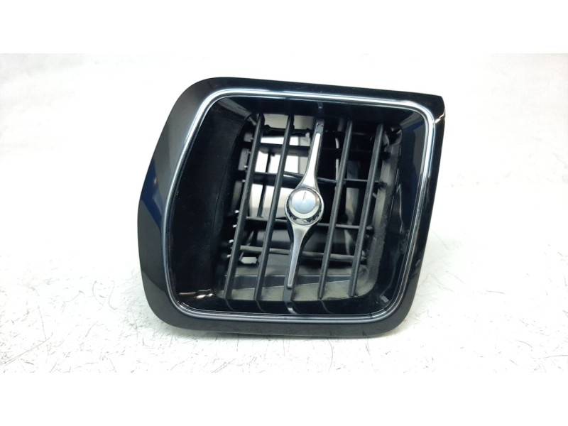 Recambio de aireador derecho para volvo v60 familiar 2.0 diesel cat referencia OEM IAM 31477876  