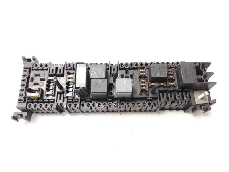 Recambio de caja reles / fusibles para mercedes-benz clase cla (w117) cla 220 cdi (117.303) referencia OEM IAM A2469067200  