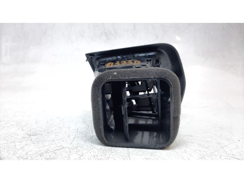 Recambio de aireador derecho para volvo v60 familiar 2.0 diesel cat referencia OEM IAM 31477876  