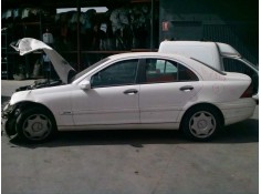 MERCEDES-BENZ CLASE C (W203) BERLINA
