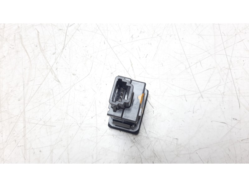 Recambio de interruptor para toyota aygo 1.0 cat referencia OEM IAM 15B424  