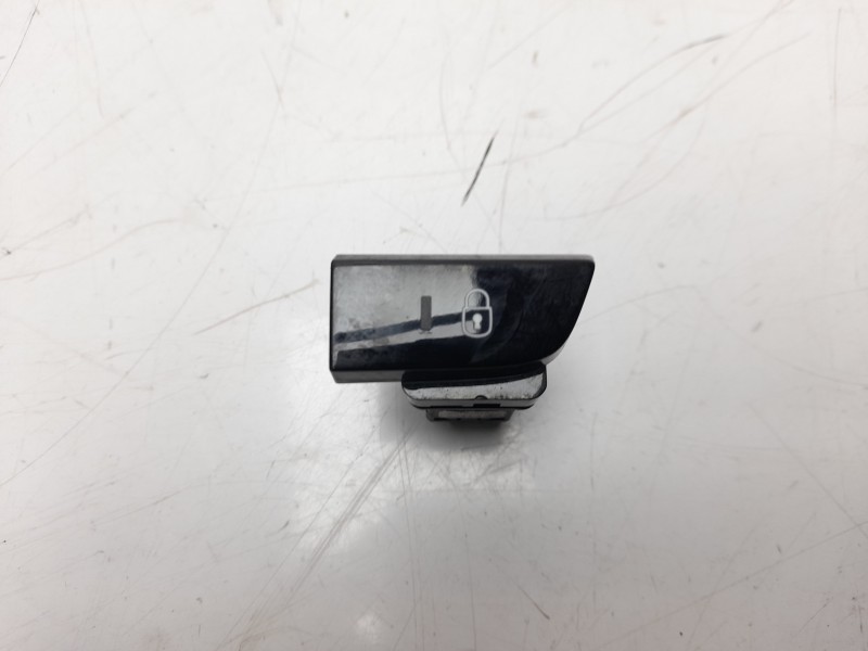 Recambio de interruptor para citroen c4 picasso referencia OEM IAM 9678101077  