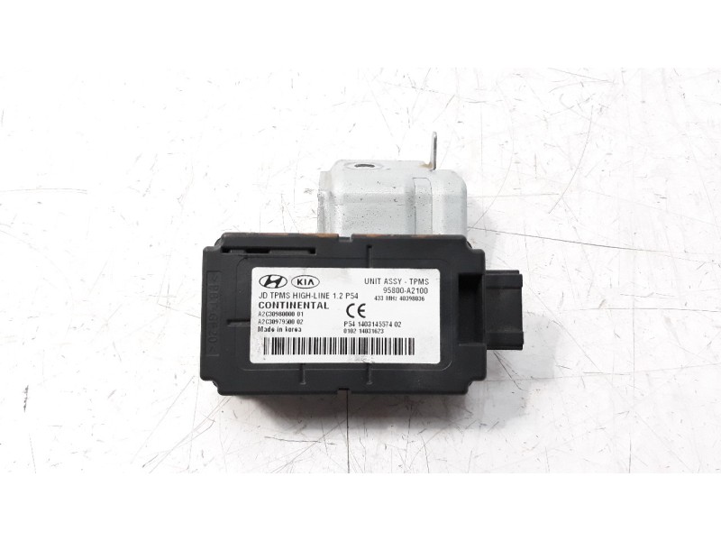 Recambio de modulo electronico para kia cee´d 1.4 crdi cat referencia OEM IAM 95800A2100  
