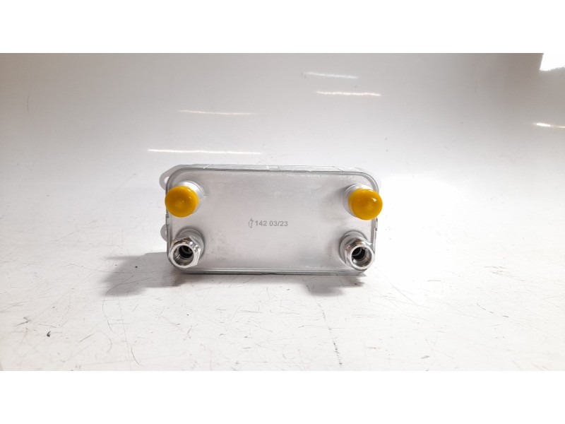 Recambio de enfriador aceite motor para mercedes-benz clase c (w204) berlina referencia OEM IAM A0995001100 413756 