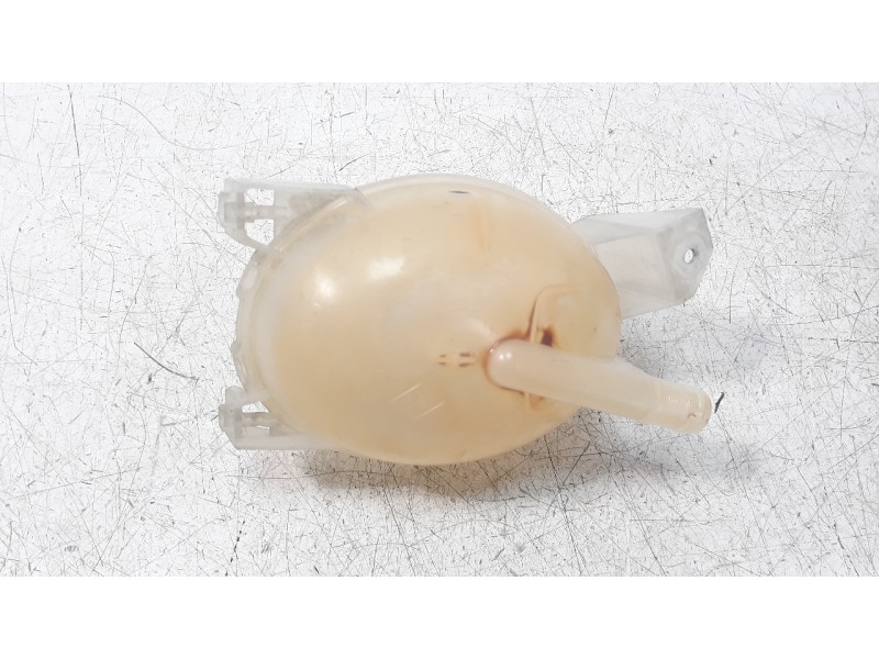 Recambio de deposito expansion para dacia sandero basis referencia OEM IAM 217104354R  