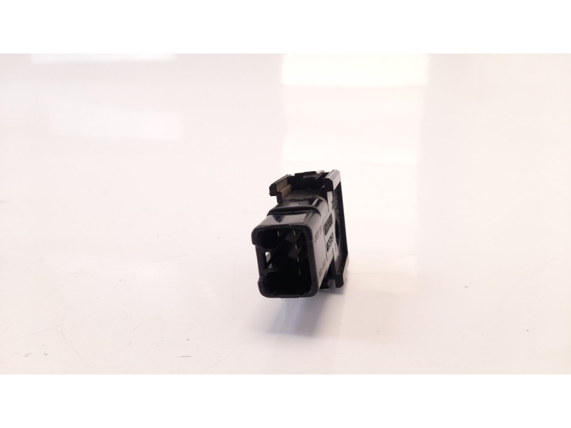 Recambio de interruptor para toyota hilux (kun) 2.5 turbodiesel referencia OEM IAM 8466071010  