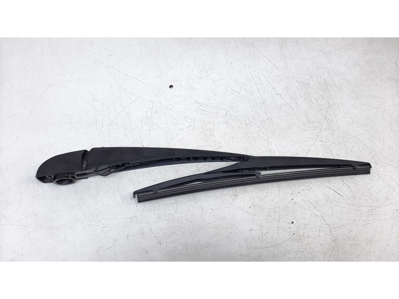 Recambio de brazo limpia trasero para lexus ux (za10) 250h referencia OEM IAM 8524176020  