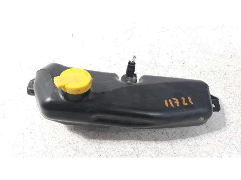 Recambio de deposito limpia para dacia sandero basis referencia OEM IAM 289109345R  