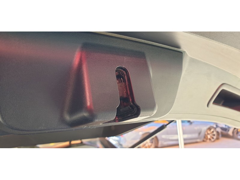 Recambio de cerradura maletero / porton para lexus ux (za10) 250h referencia OEM IAM 6935076040  