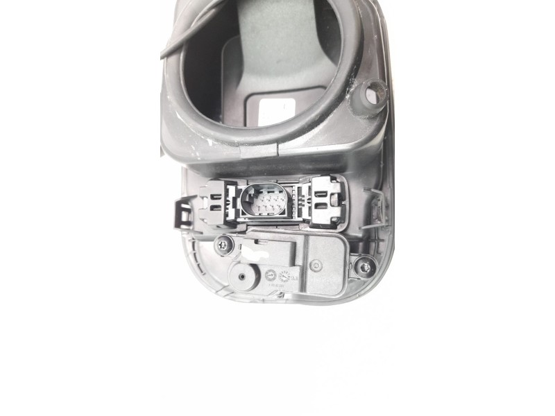Recambio de tapa exterior combustible para audi q7 4mg referencia OEM IAM 4M0810593  