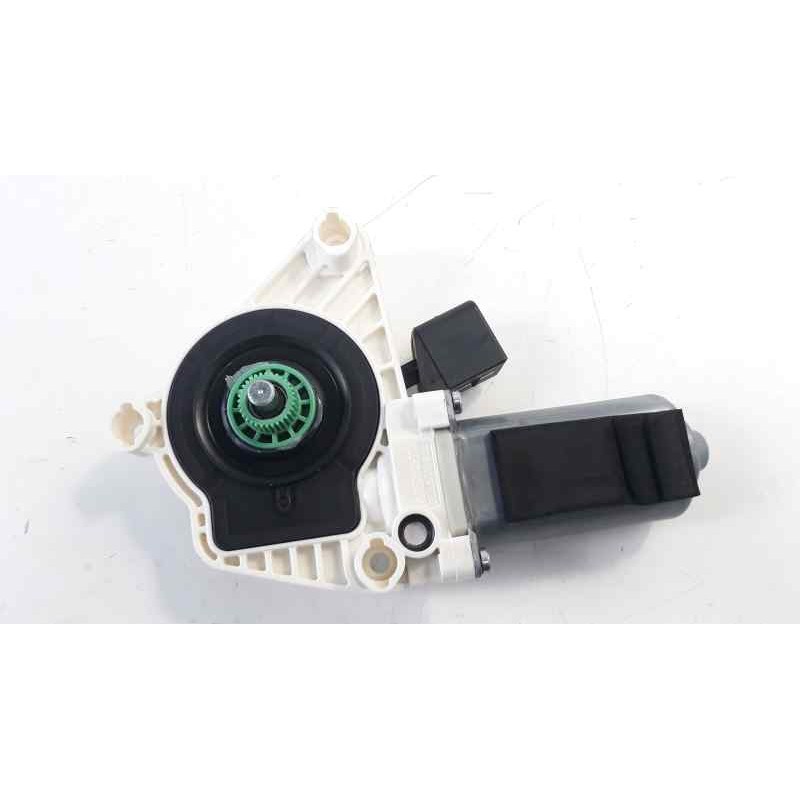Recambio de motor elevalunas delantero derecho para mercedes-benz clase cla (w117) cla 220 cdi (117.303) referencia OEM IAM A610