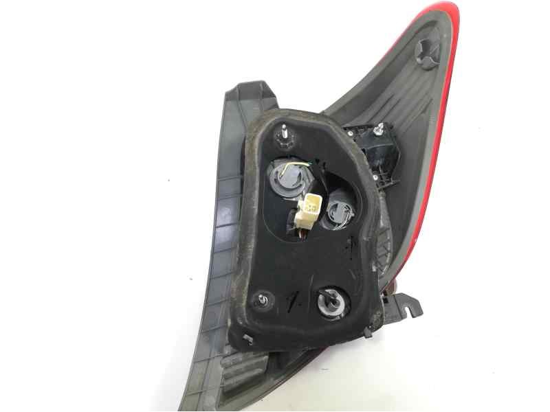 Recambio de piloto trasero izquierdo para toyota yaris active referencia OEM IAM 8156152750 108908251 