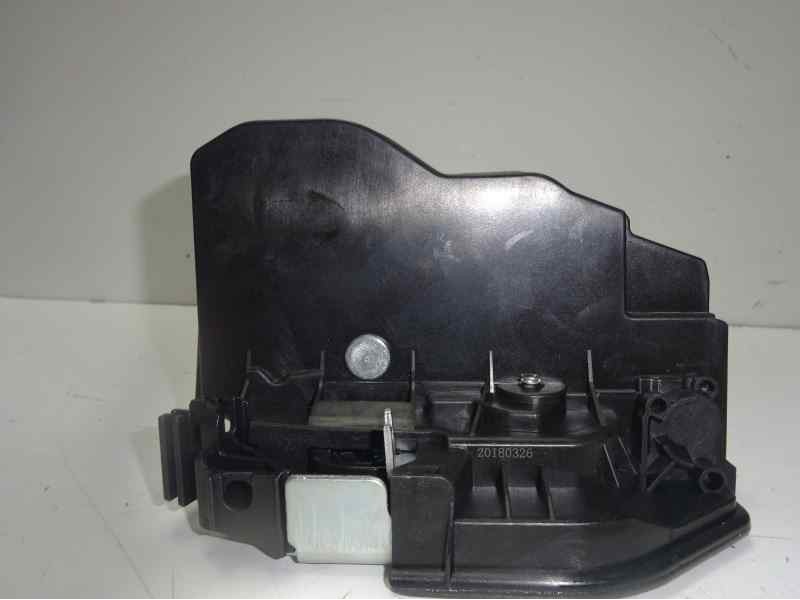 Recambio de cerradura puerta trasera izquierda para bmw serie 3 berlina (e90) referencia OEM IAM 51227202147 CRDBMW0147 EZCBM024