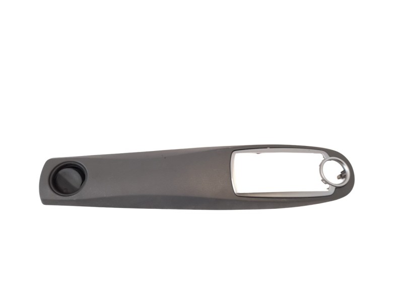 Recambio de moldura para toyota yaris active referencia OEM IAM 554700D040  