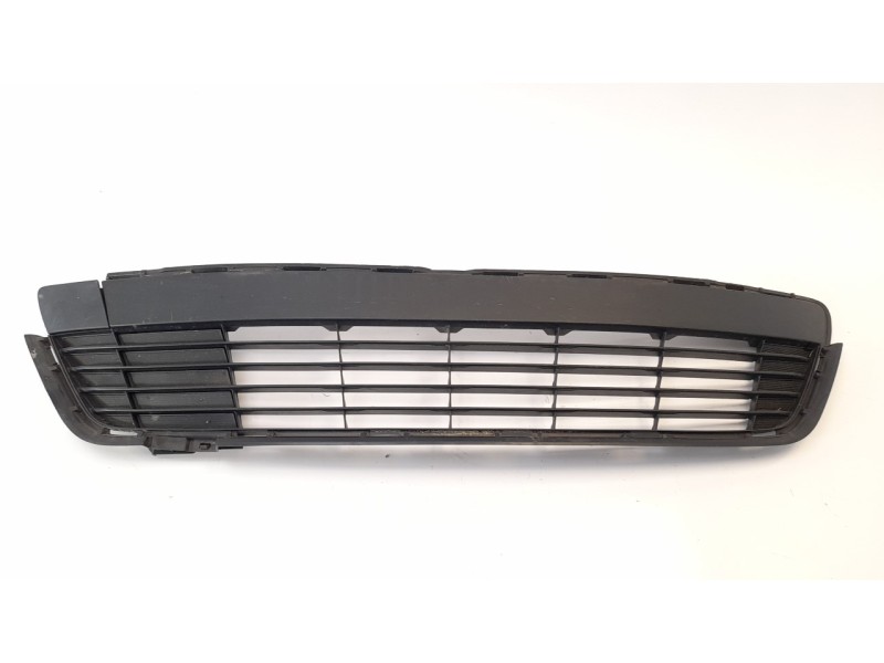 Recambio de rejilla delantera para toyota yaris active referencia OEM IAM 531120D210 108908206 