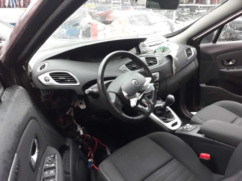 renault scenic iii del año 2016