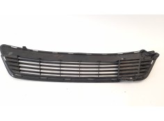 Recambio de rejilla delantera para toyota yaris active referencia OEM IAM 531120D210 108908206  2